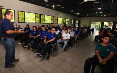 Charla Educativa por INDES